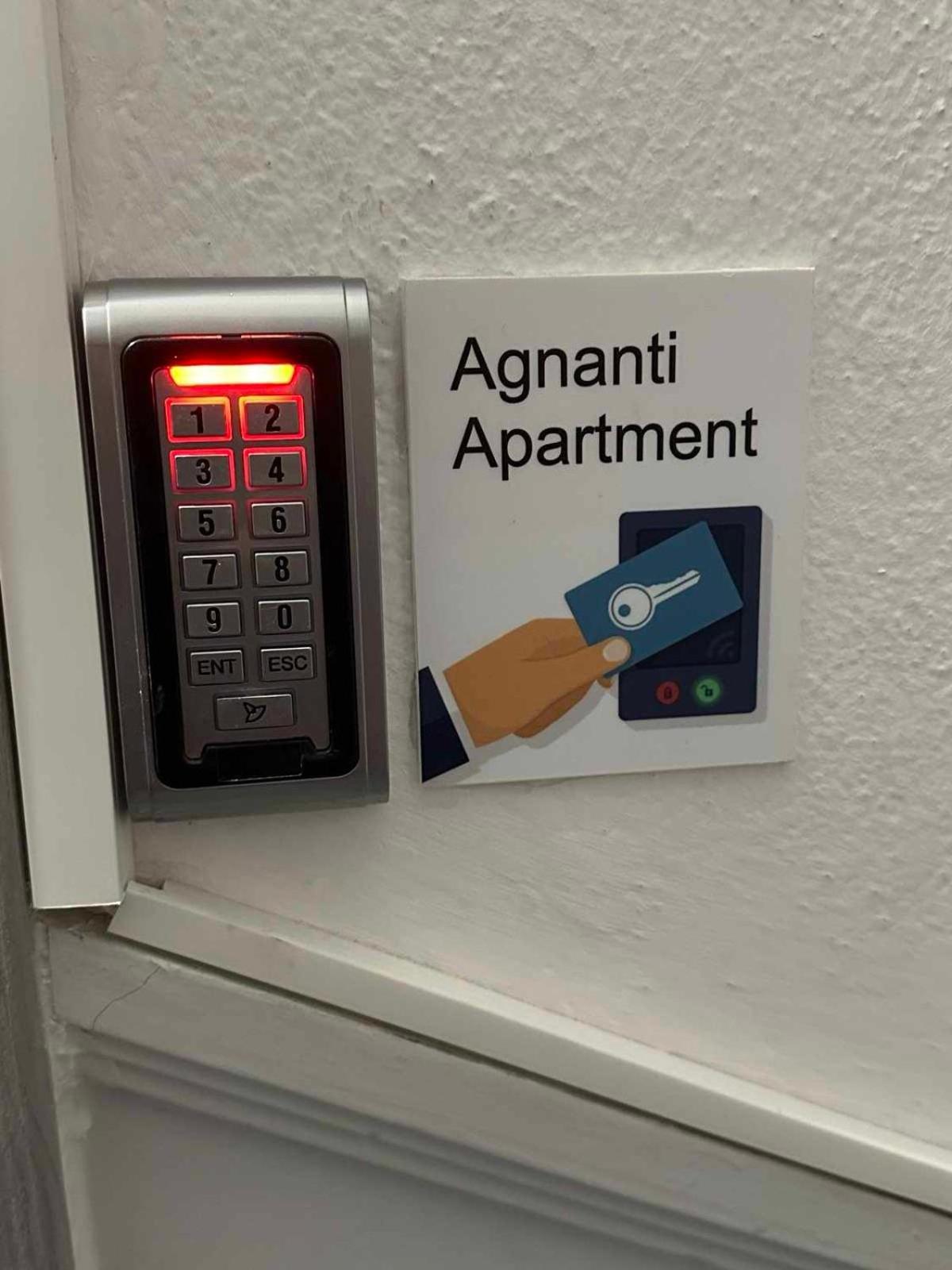 Agnanti Apartment 카발라 객실 사진